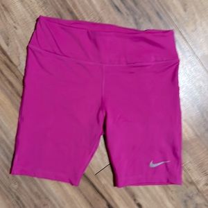 EC Nike Dri-Fit biker shorts❣️